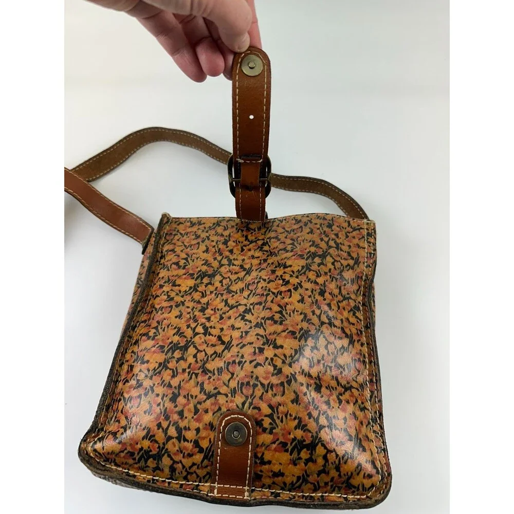 Patricia Nash Venezia‎ Crossbody Floral Brown Leather Strap Snap Slim Bag Purse